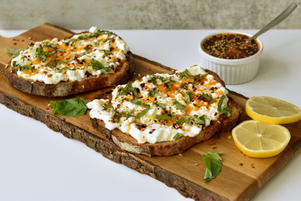 Lemon Chili Cottage Cheese Toast 