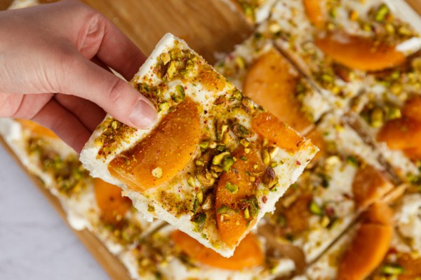 Cream Frozen Yogurt Bark