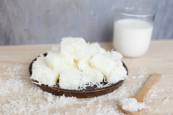 Pudding au lait et noix de coco