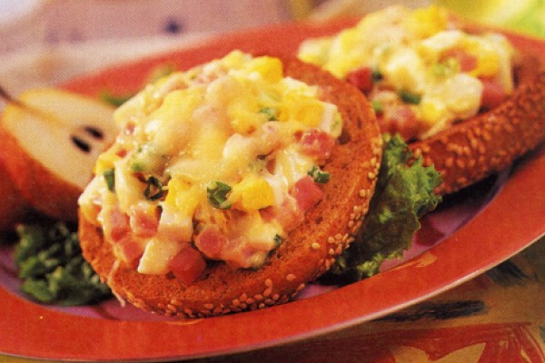 bagel n egg melts