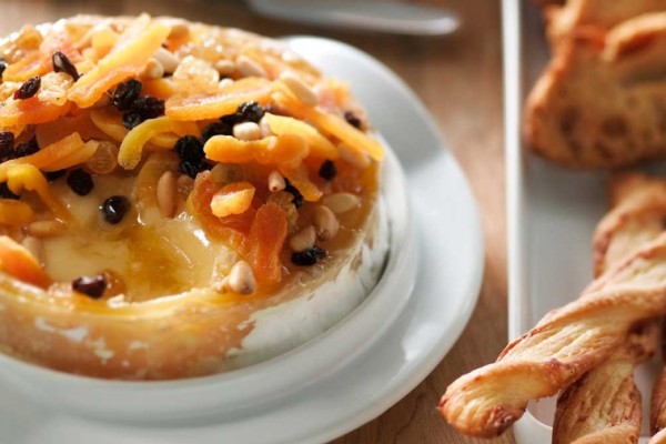 baked canadian camembert with pine nuts and apricots