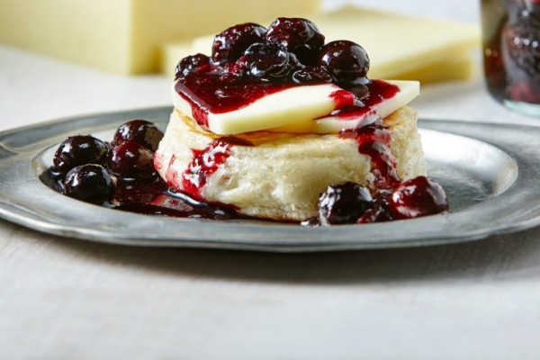 blueberry jam with canadian aged cheddar