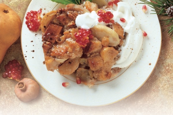 caramelized pear and apple bread pudding
