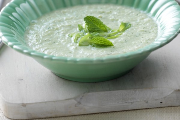 chilled cucumber apple and mint soup