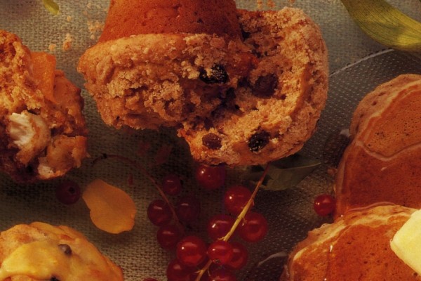 cinnamon crumb cake muffins