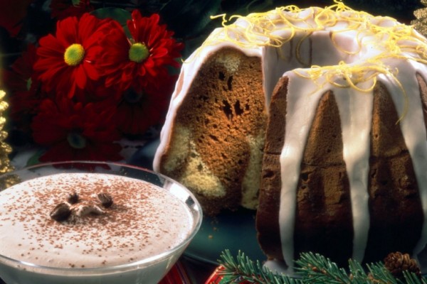 coffee and amaretto marbled cake