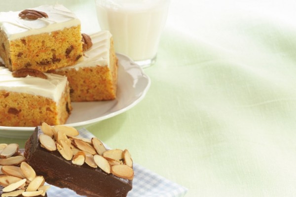 decadent carrot cake cooking club size