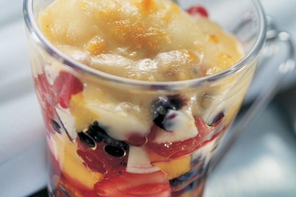 fruit au gratin with honey and cinnamon