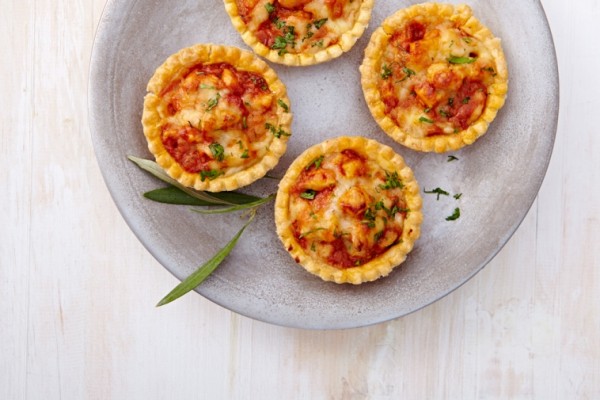 gouda butter chicken tarts