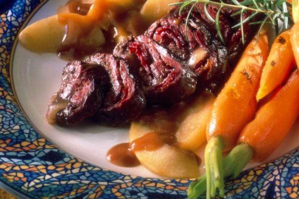 grilled cheesy ostrich rolls with apple sauce