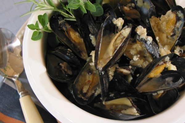 mussels with blue cheese