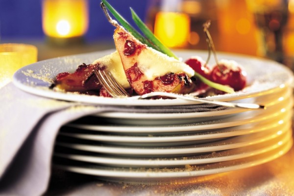 pear and bocconcini with cranberry and balsamic vinegar jam