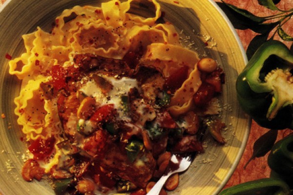 pork chop with green bell pepper and tomato sauce
