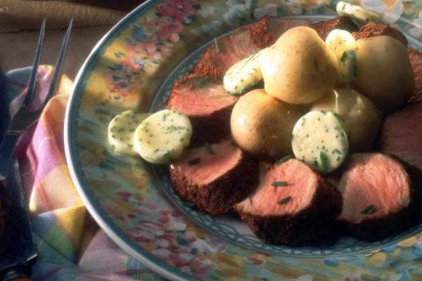 pork tenderloin medallions with garlic and lime butter