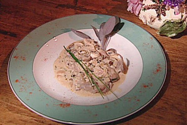 quails in sour cream sauce