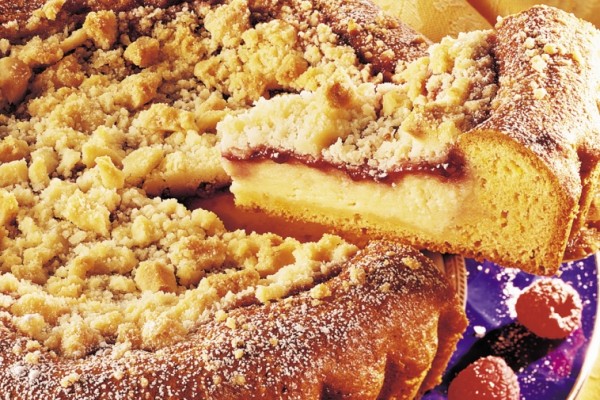 raspberry cream cheese coffee cake