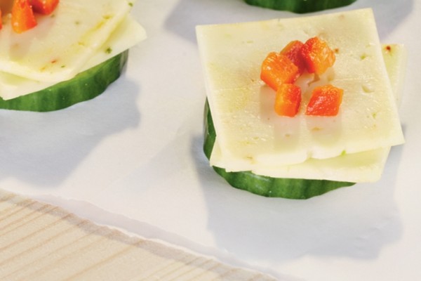 roasted bell pepper bruschetta with jalapeno havarti