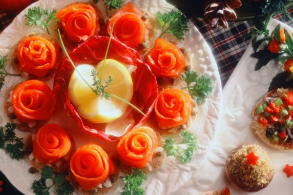 smoked salmon canapes