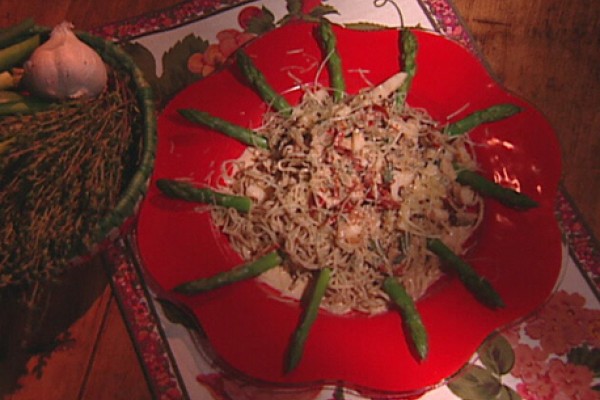 spaghetti with sun dried tomatoes clams and scallops