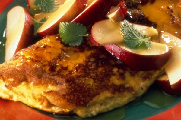 sweet apple omelet