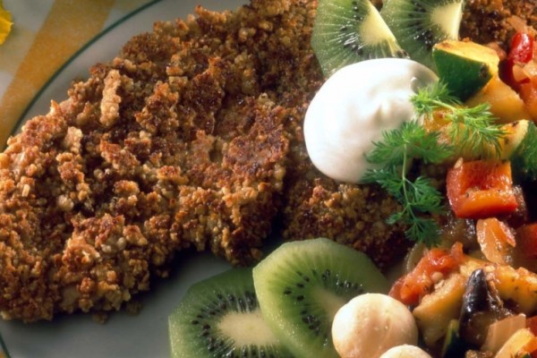 veal scallops with macadamia nuts