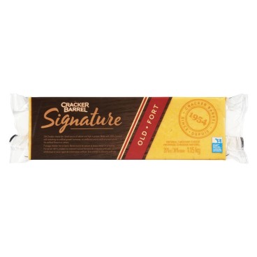 Cracker Barrel Signature Old Coloured Cheddar 1.15kg