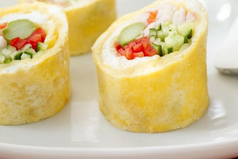Eggs for lunch: Egg'n'cheddar rolls