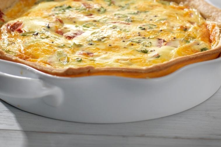 Turkey, red pepper and Cheddar quiche recipe