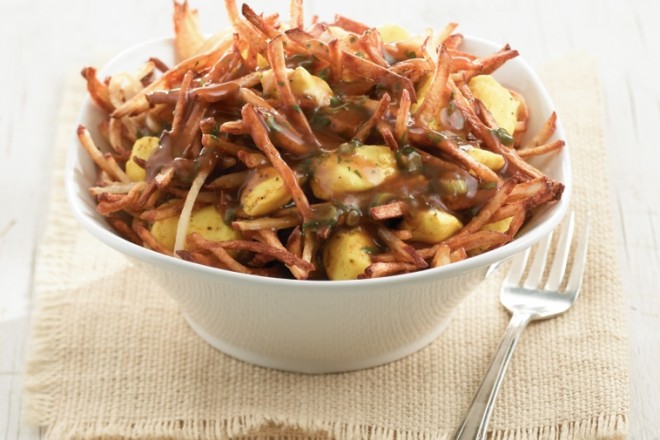 thai curry poutine