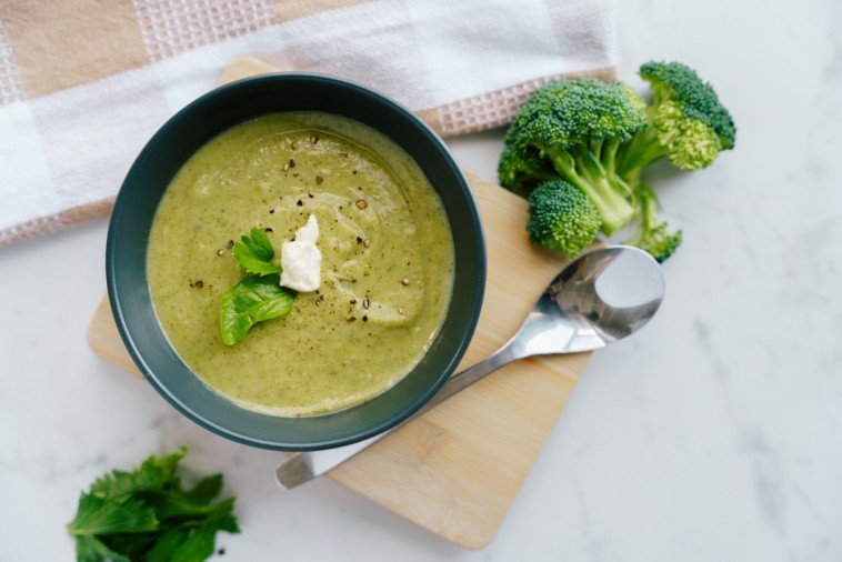 Delicious All-Green White Bean Soup