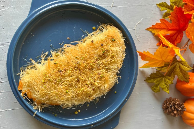 Kunafa dessert on a blue plate