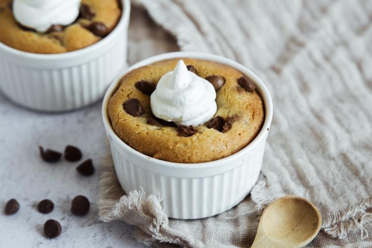 Chocolate chips cookie in a mug