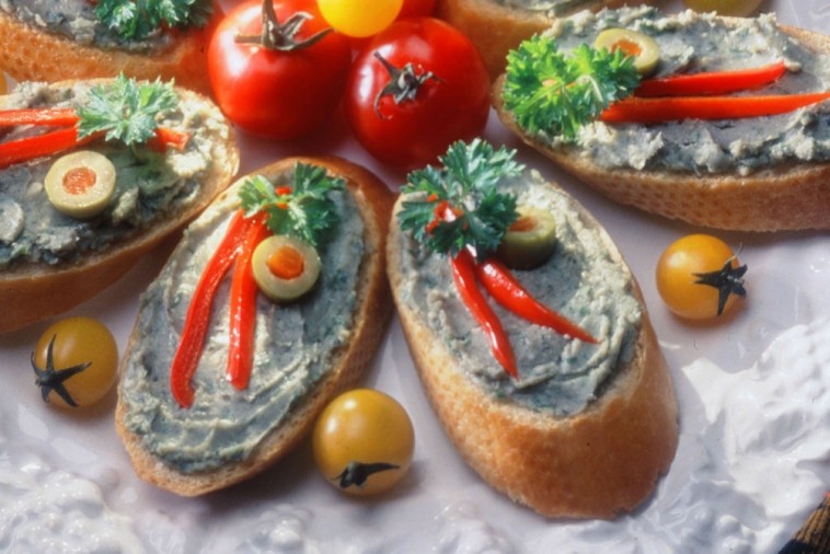 borgonzola canapes tartine al borgonzola