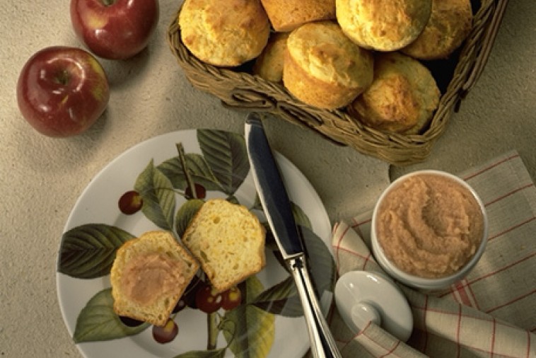 cheddar muffins with apple butter