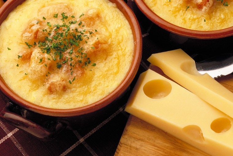 creamy swiss onion soup