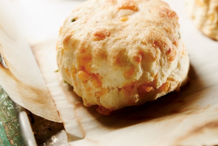 garlic cheddar biscuits