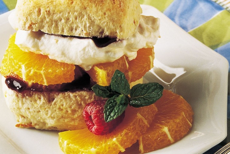 nineties fruit shortcake