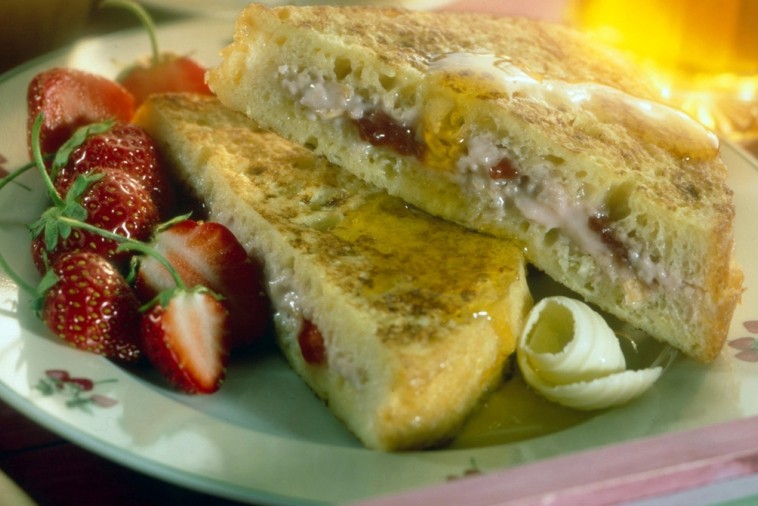 overnight strawberry french toast
