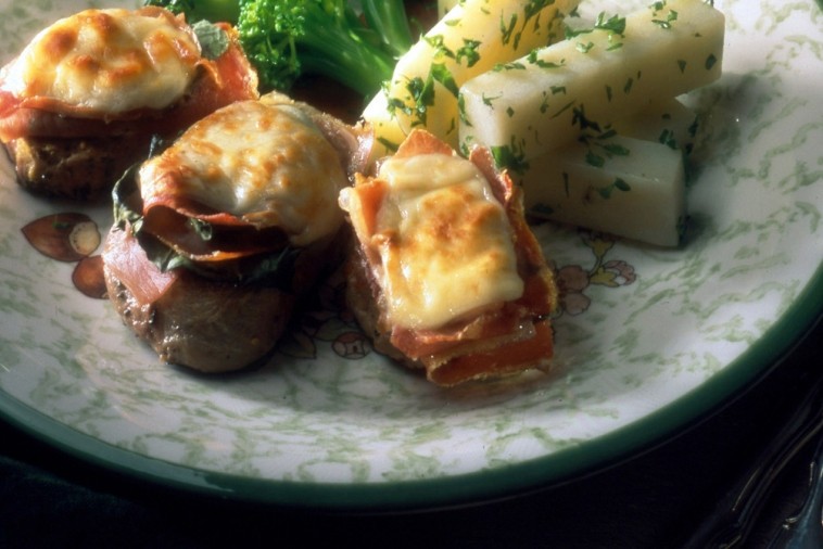 pork tenderloin with prosciutto and mozzarella