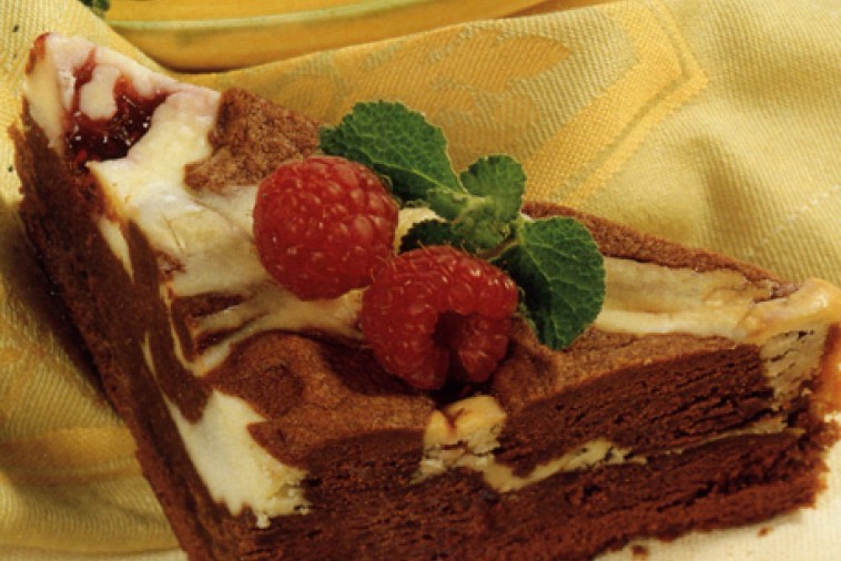 raspberry cream cheese brownies