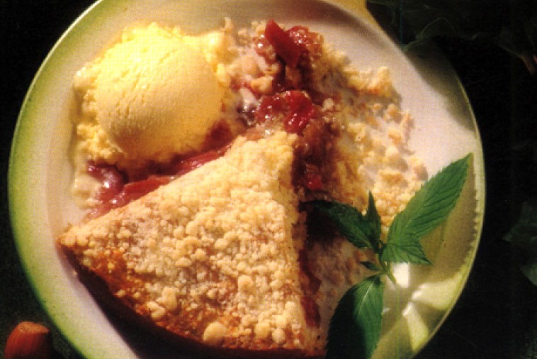 rhubarb and nut streusel cake