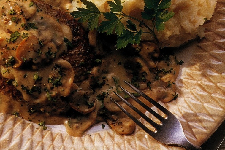 salisbury steak with mushroom sauce