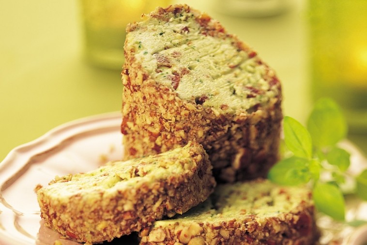 savoury cheddar log
