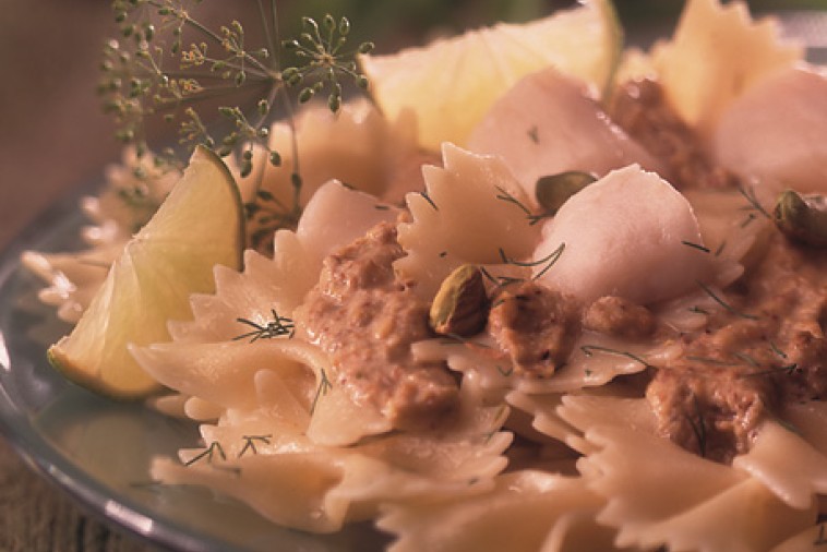 scallop bows with pistachio