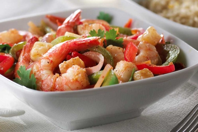 sizzling shrimp in sofrito