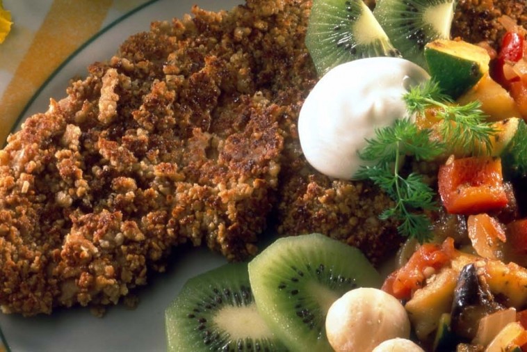 veal scallops with macadamia nuts