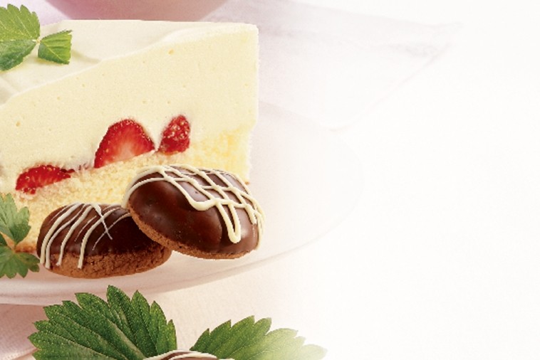 white chocolate carousel cake